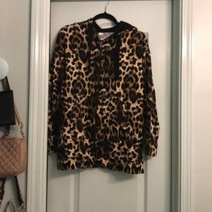 Oversized hooded leopard hoodie